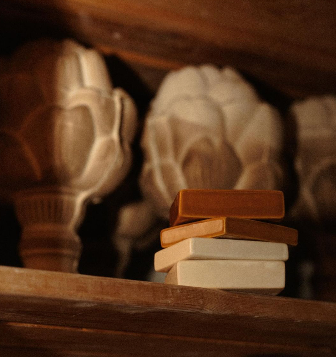 Incense Florum Stand Ecru
