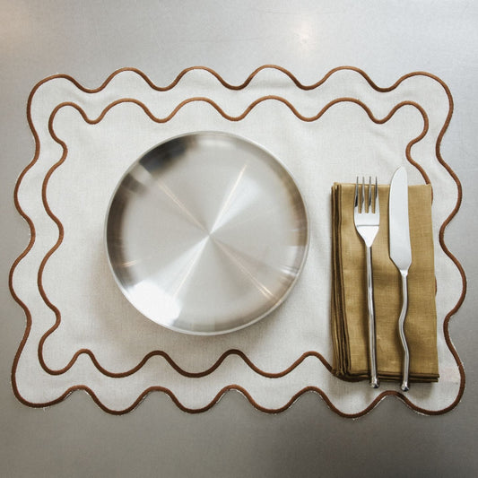 WAVY Placemats | Beige & Brown