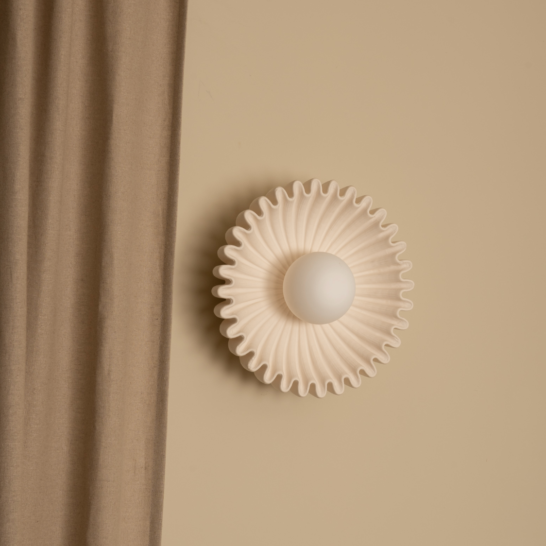 Wall Lamp SHELL | Ecru Ceramic