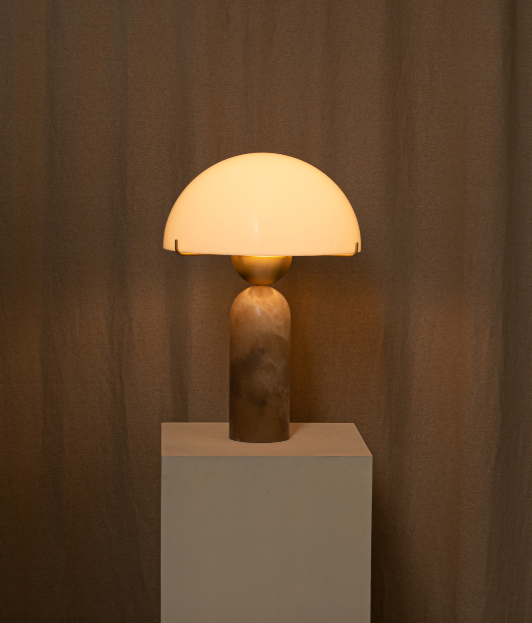 Table Lamp PEONO | Tobacco Alabaster